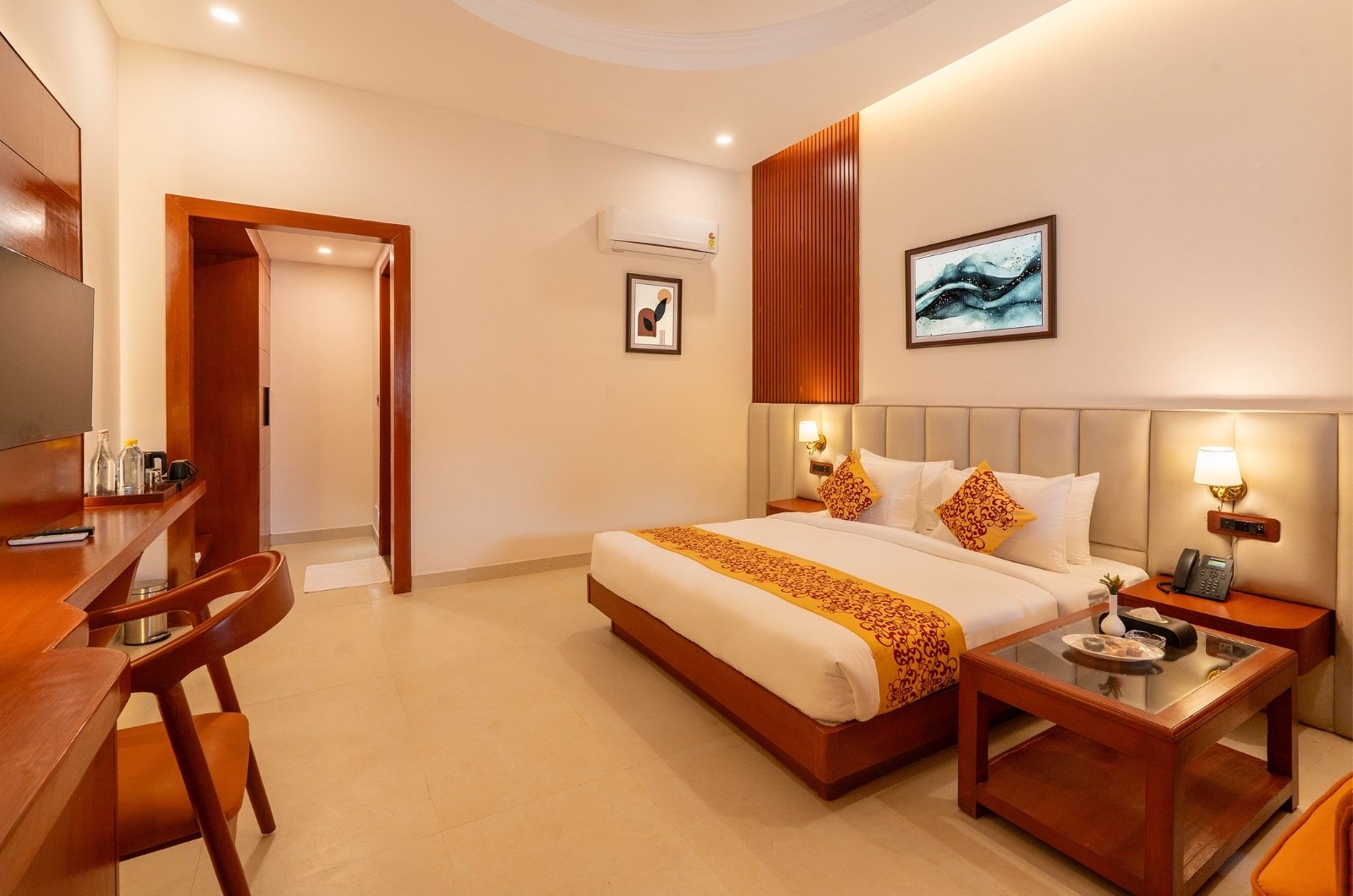 Executive Room (Garden View): Velvet Nest Image 5