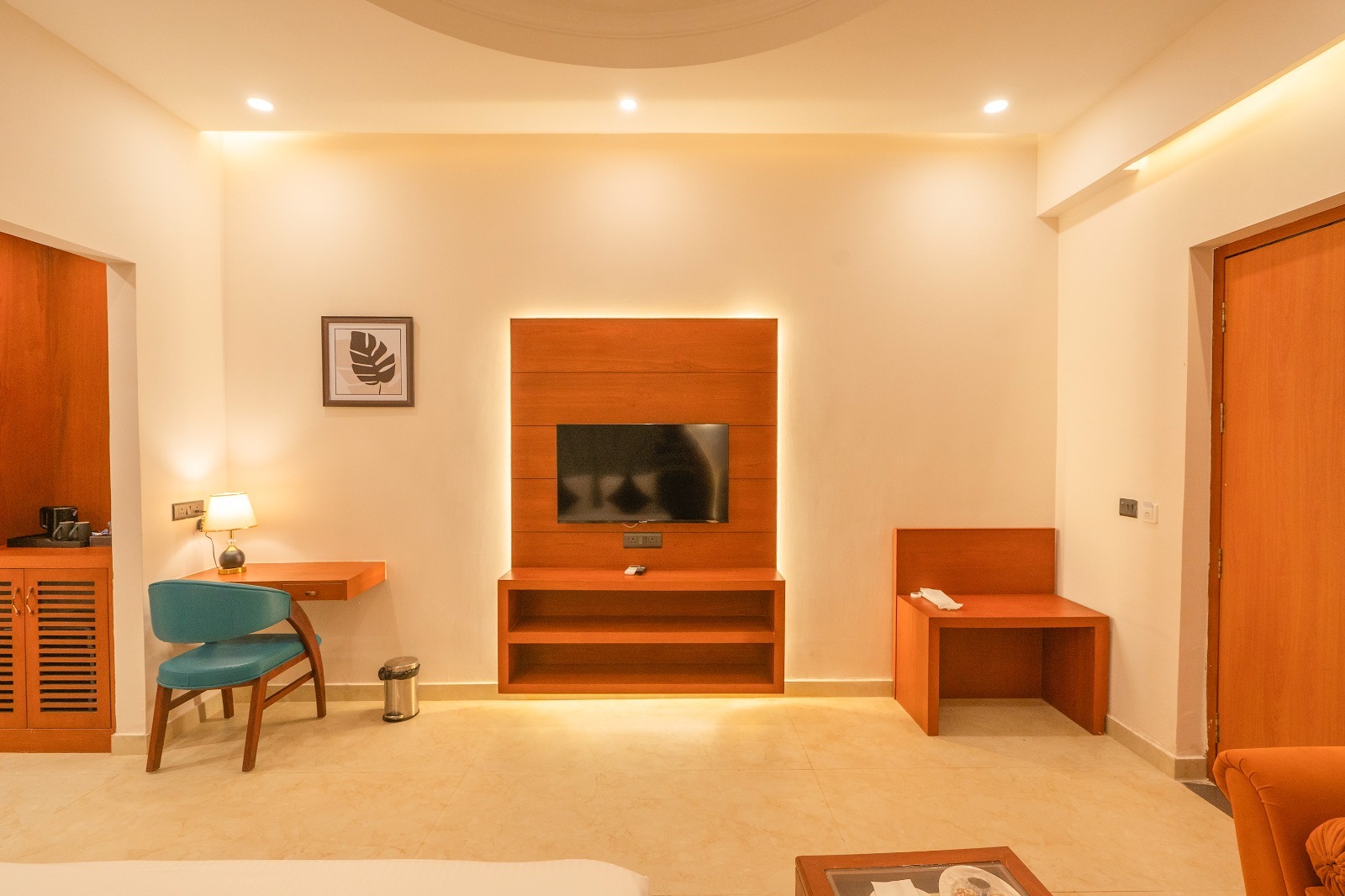 Garden view Cottage: Kingfisher Prime - A2 shape cottage Image 5